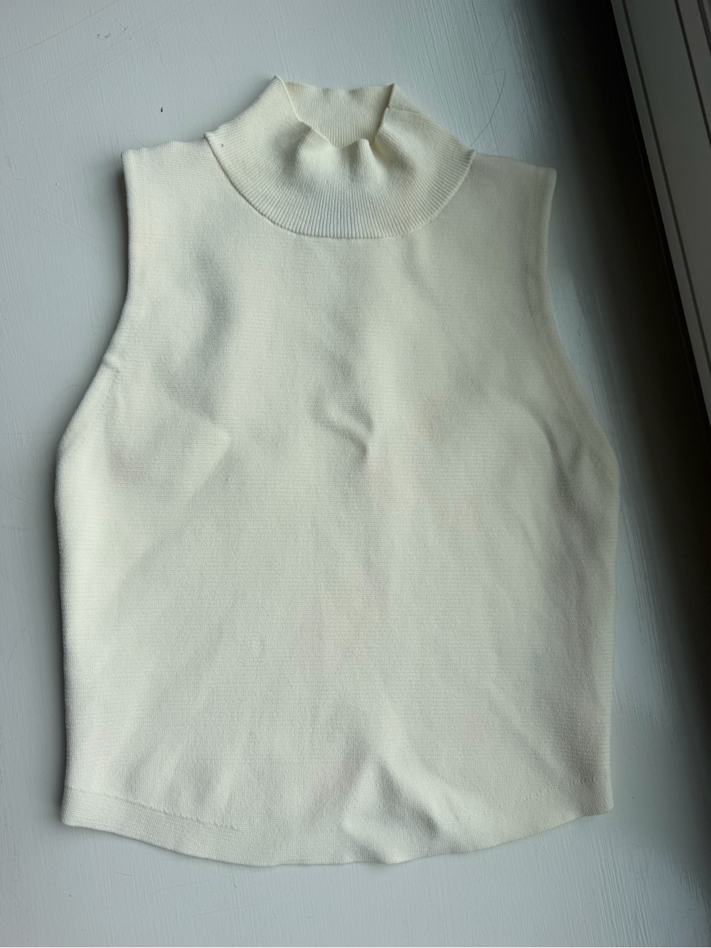 House of Harlow 1960 Sleeveless Mock Neck Ivory Cropped Sweater Top